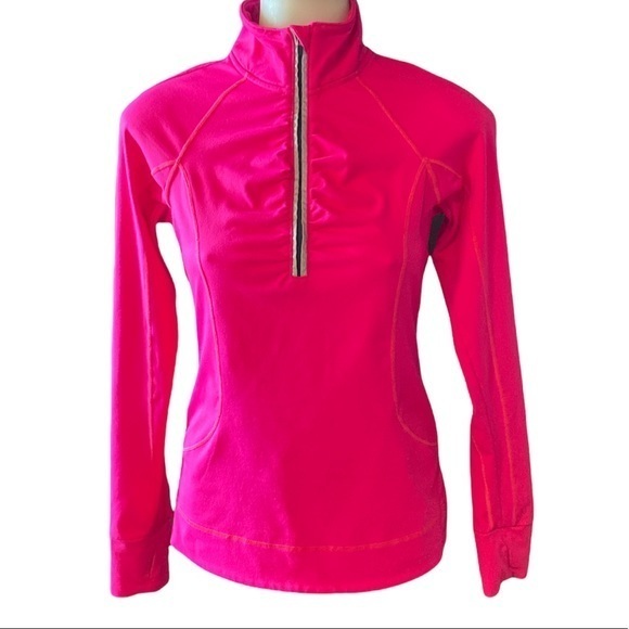 Victoria's Secret Tops - 🎉HP🎉 Victoria’s Secret VSX Reflective Activewear - size ladies XS